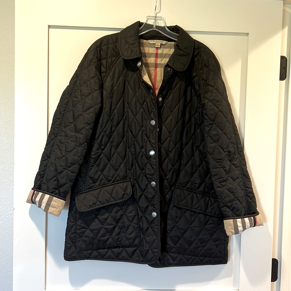 Burberry Black Quilted Jacket with Beige Check Lining